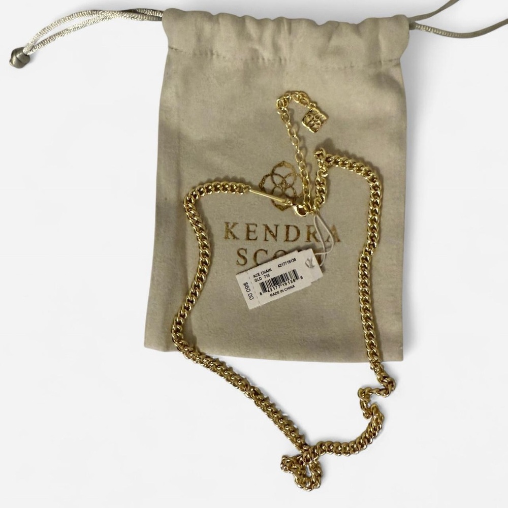 Brand New, never worn Kendra Scott gold chain necklace